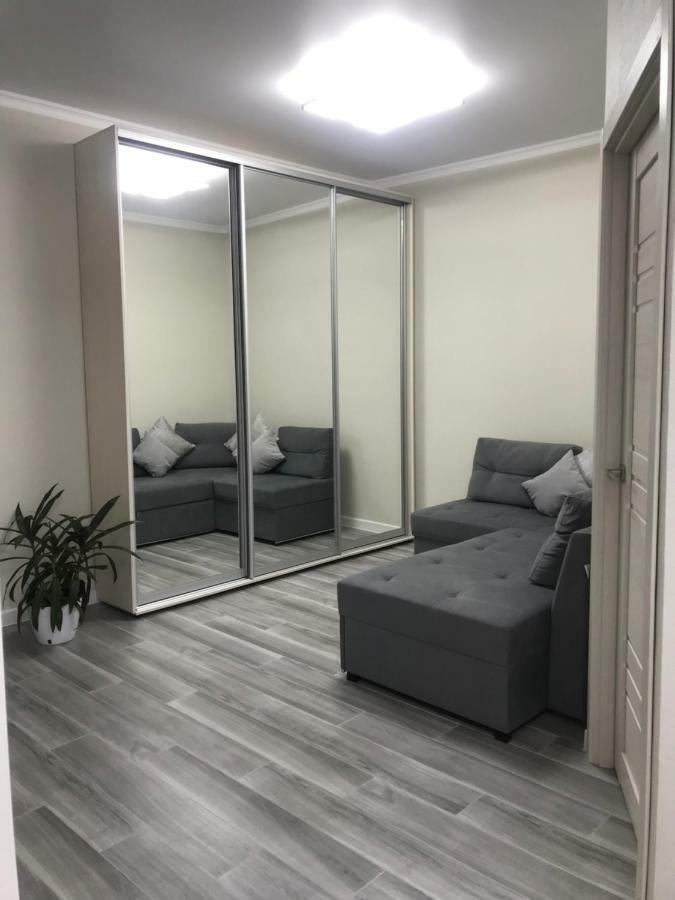 Apartment Kamanina Odessa Exterior photo